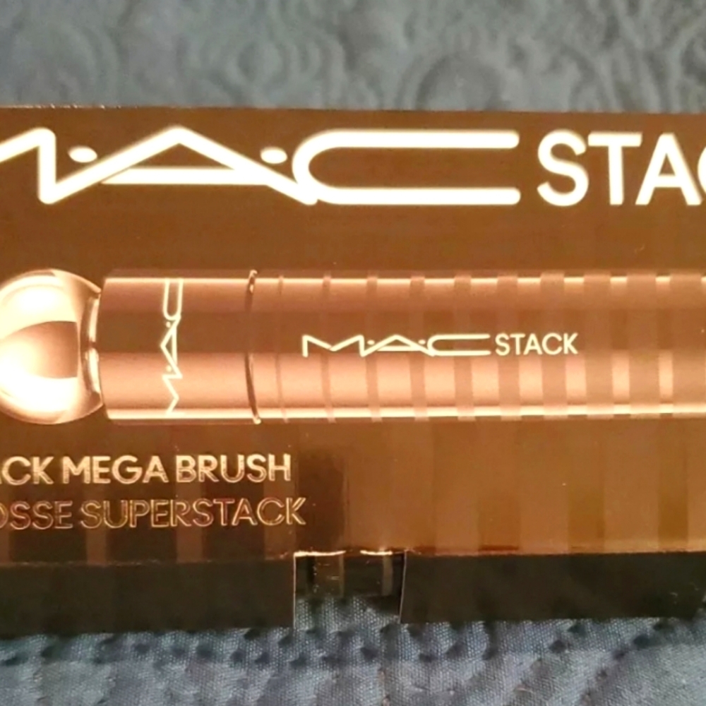 Two MAC Stack Mascara Superstack Mega